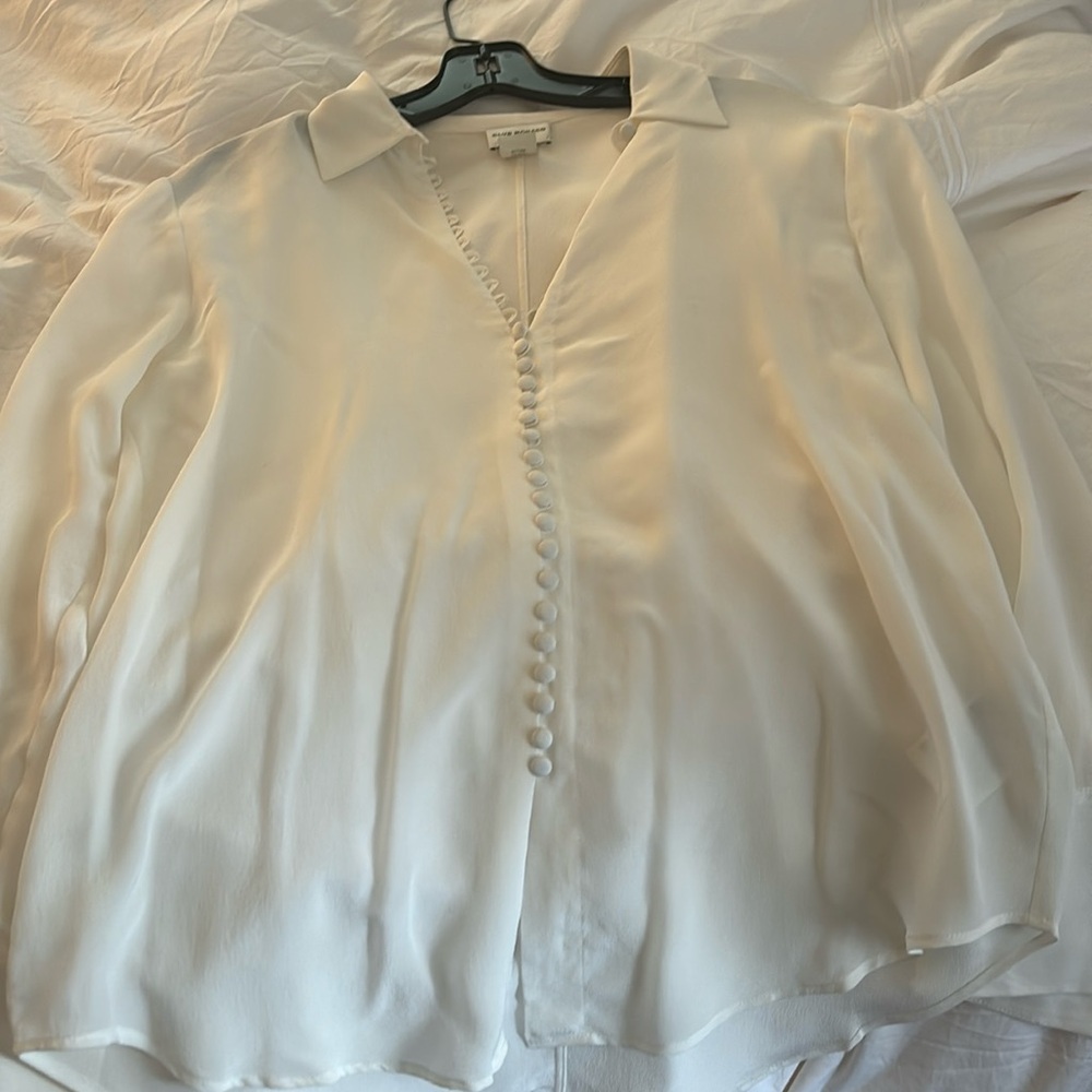 Elegant White Women's Blouse